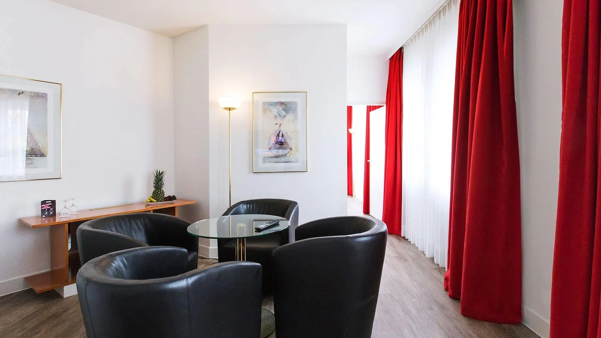 Dormero Hotel Dresden Airport 4*,