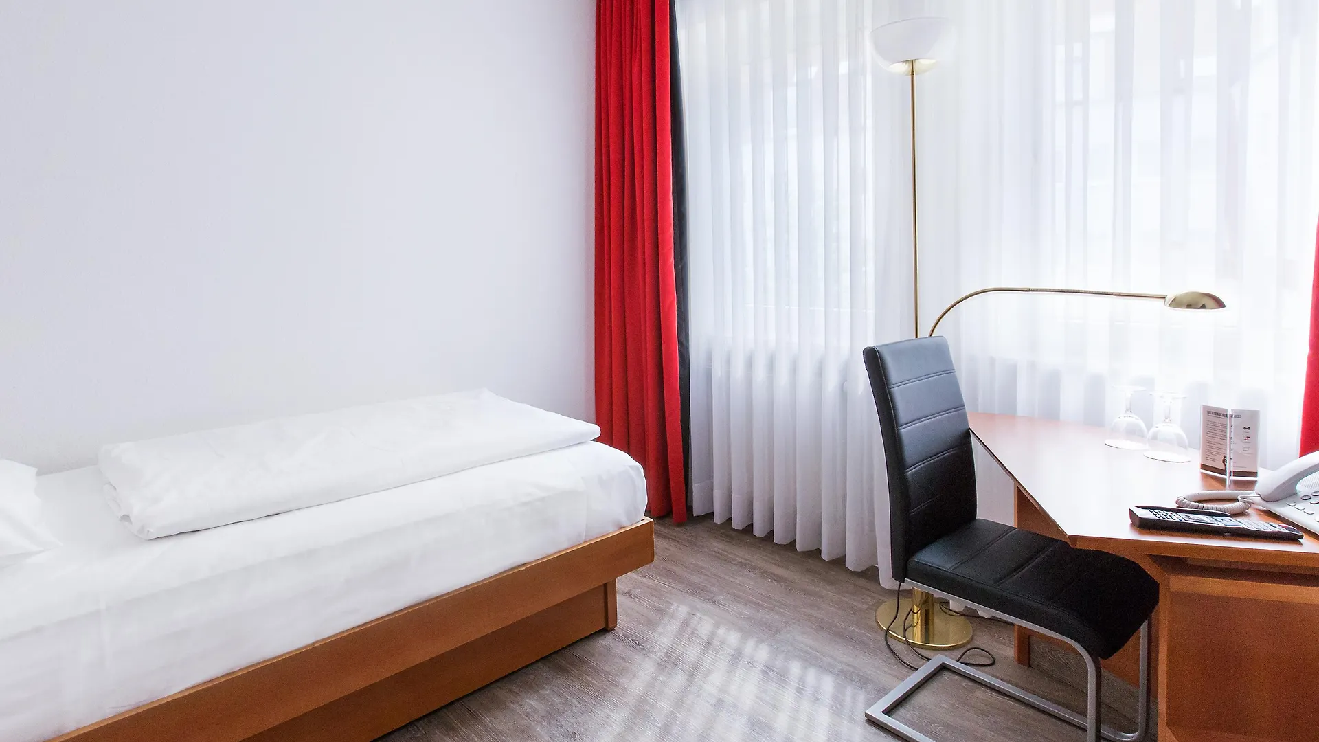 DORMERO Hotel Dresden Airport Alemania