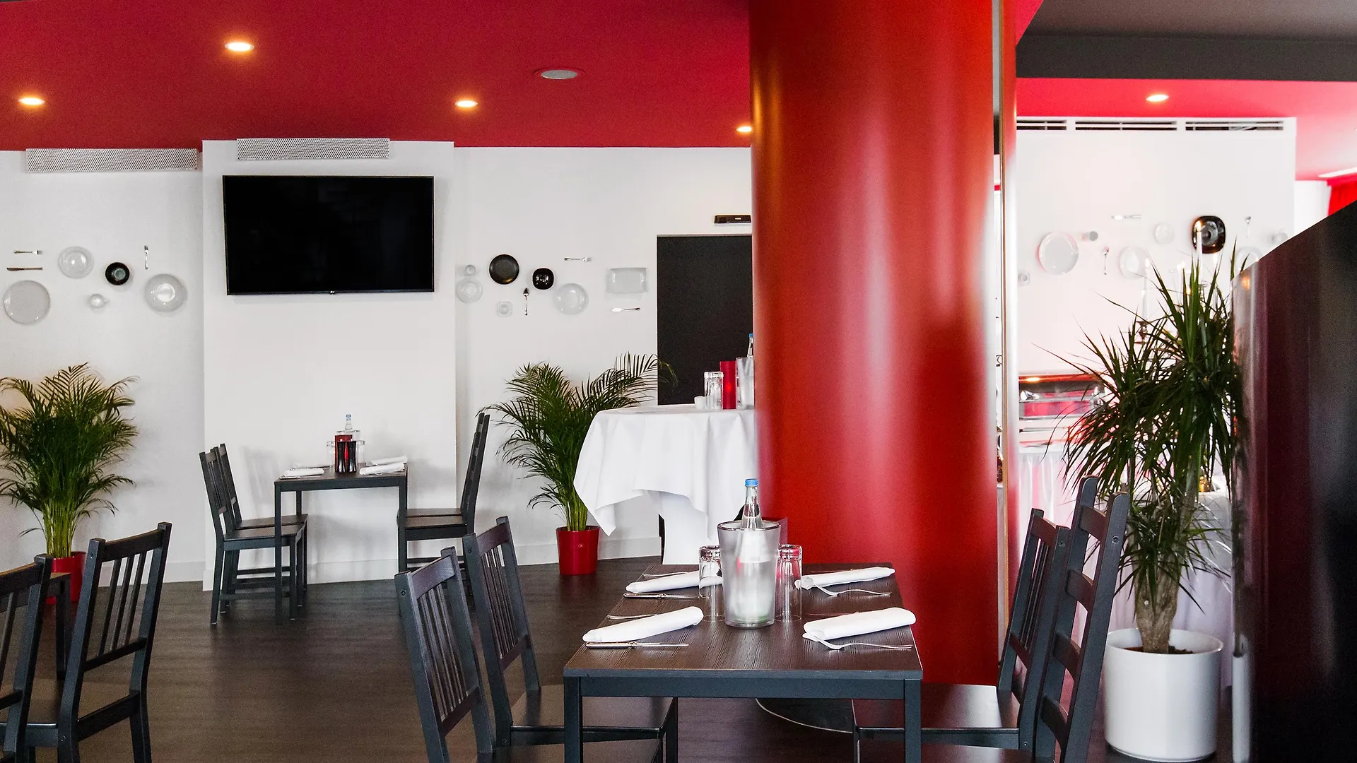 DORMERO Hotel Dresden Airport 4*,  Alemania
