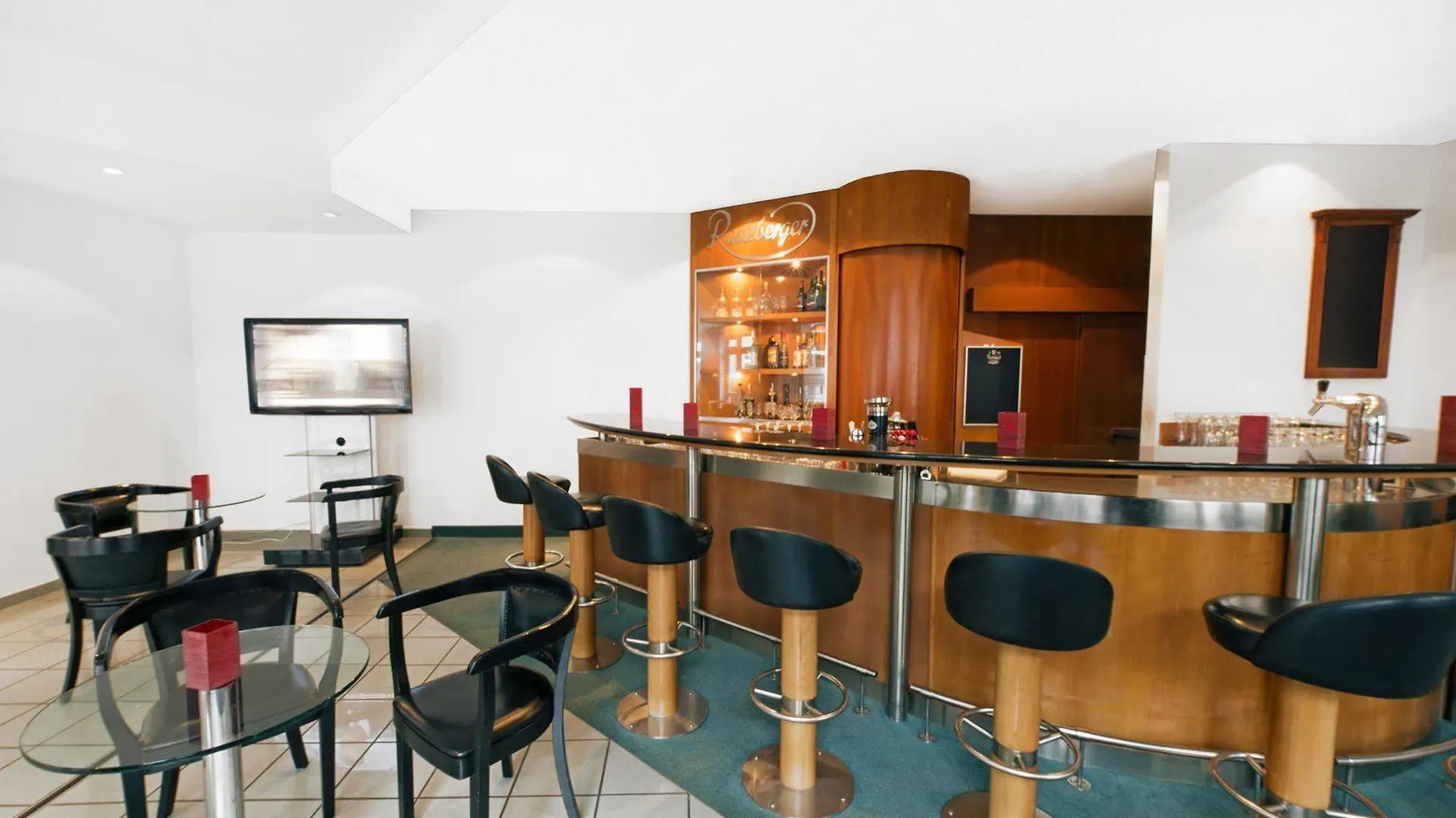 DORMERO Hotel Dresden Airport